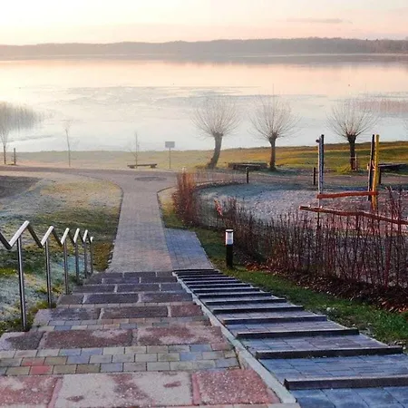 3 Ground Floor Right In The Complex Zislow